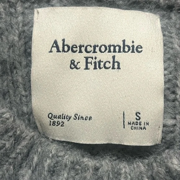 Abercrombie Cable Wedge Crew Sweater Grey Size Small - Picture 7 of 9
